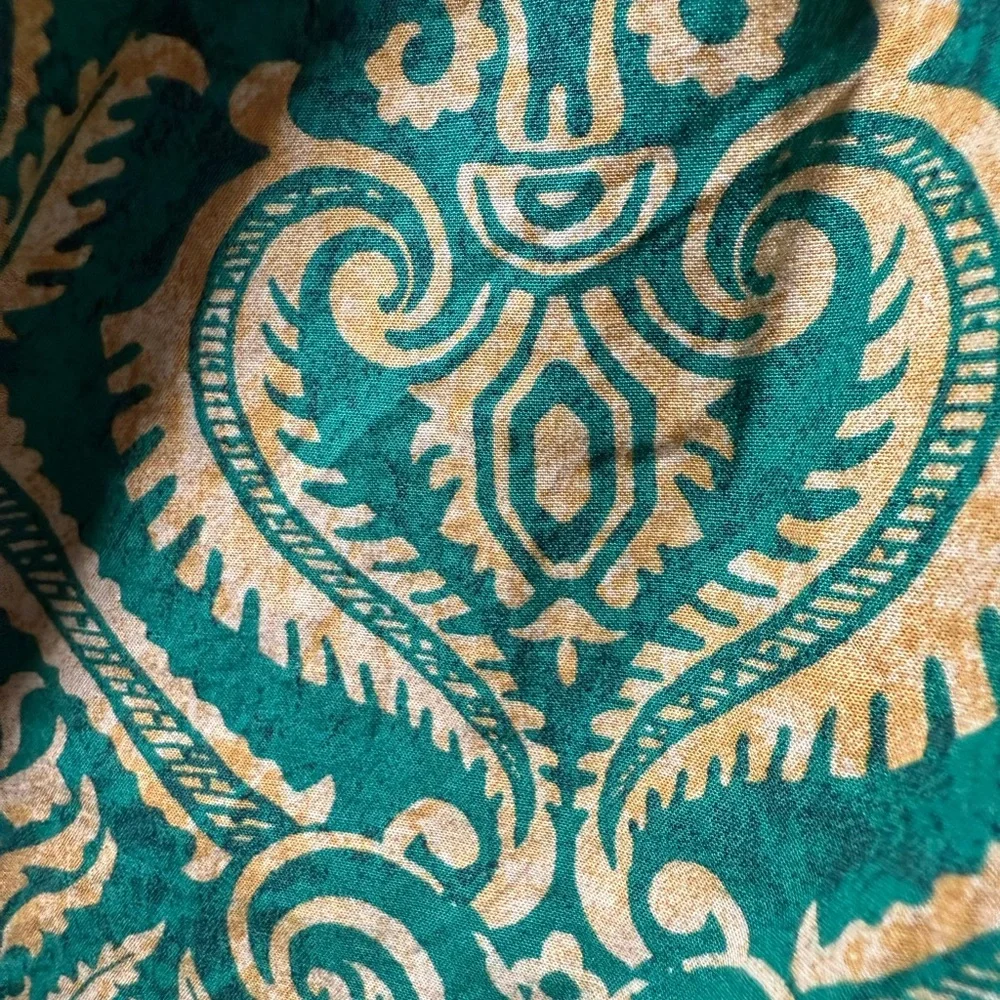 Fitted Green and Gold Wrap Blouse - Picture 9 of 9